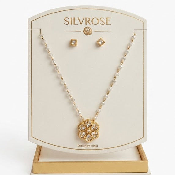 Delicate Floral Pendant Necklace Set with Crystal Beads