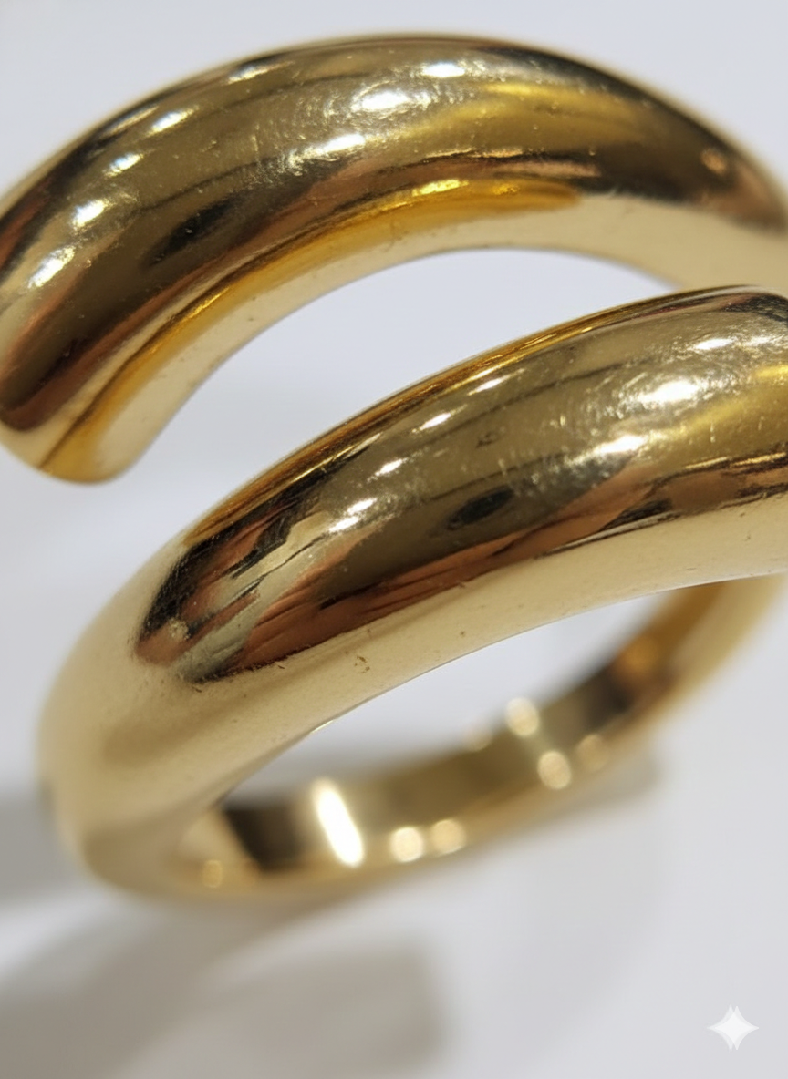 Lyra Fluid Gold Wrap Ring | Chunky Open Statement Ring – SILVROSE