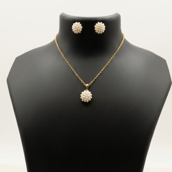 Delicate Pearl Cluster Pendant Necklace and Earring Set
